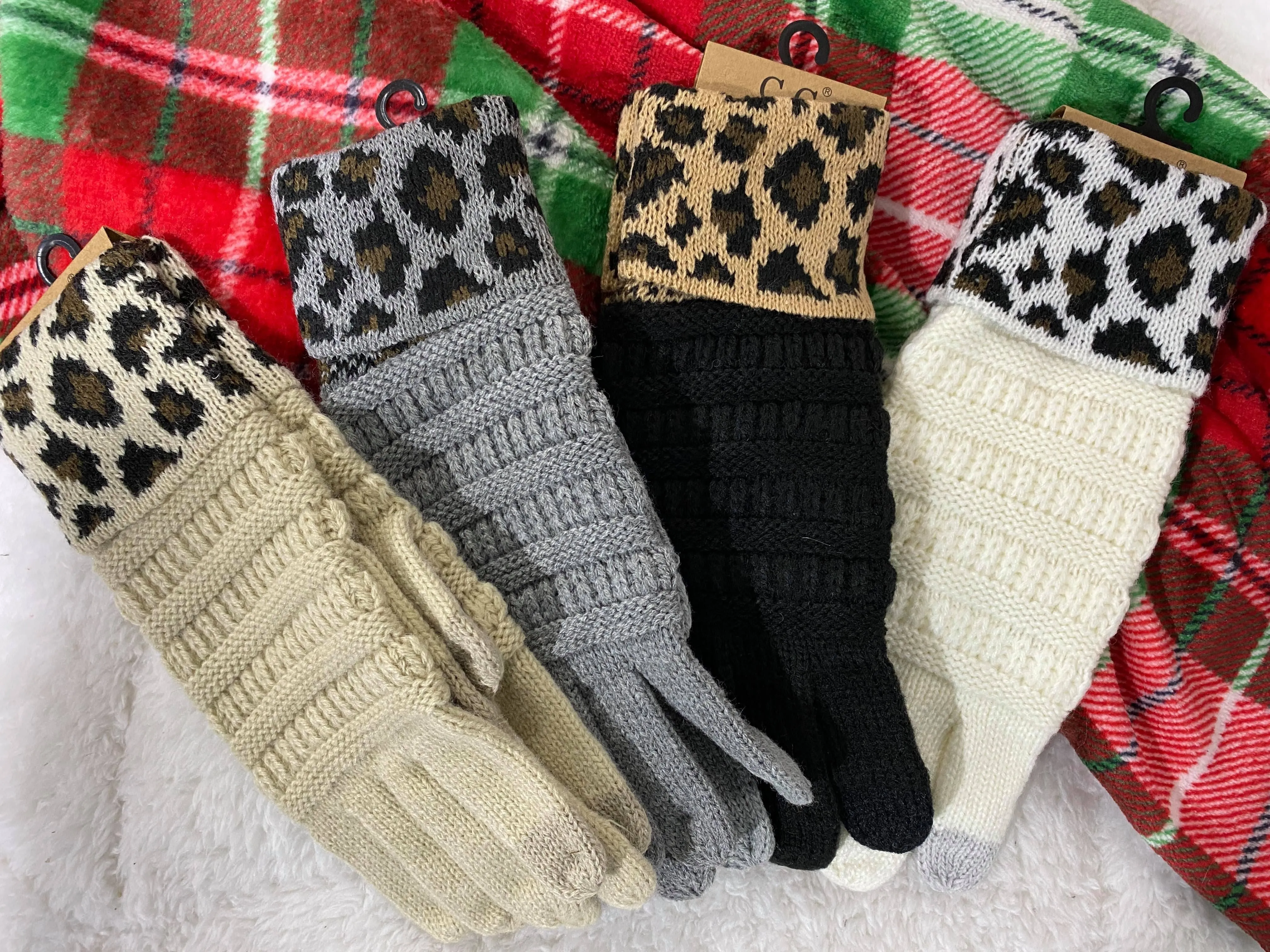 C.C. Leopard Gloves