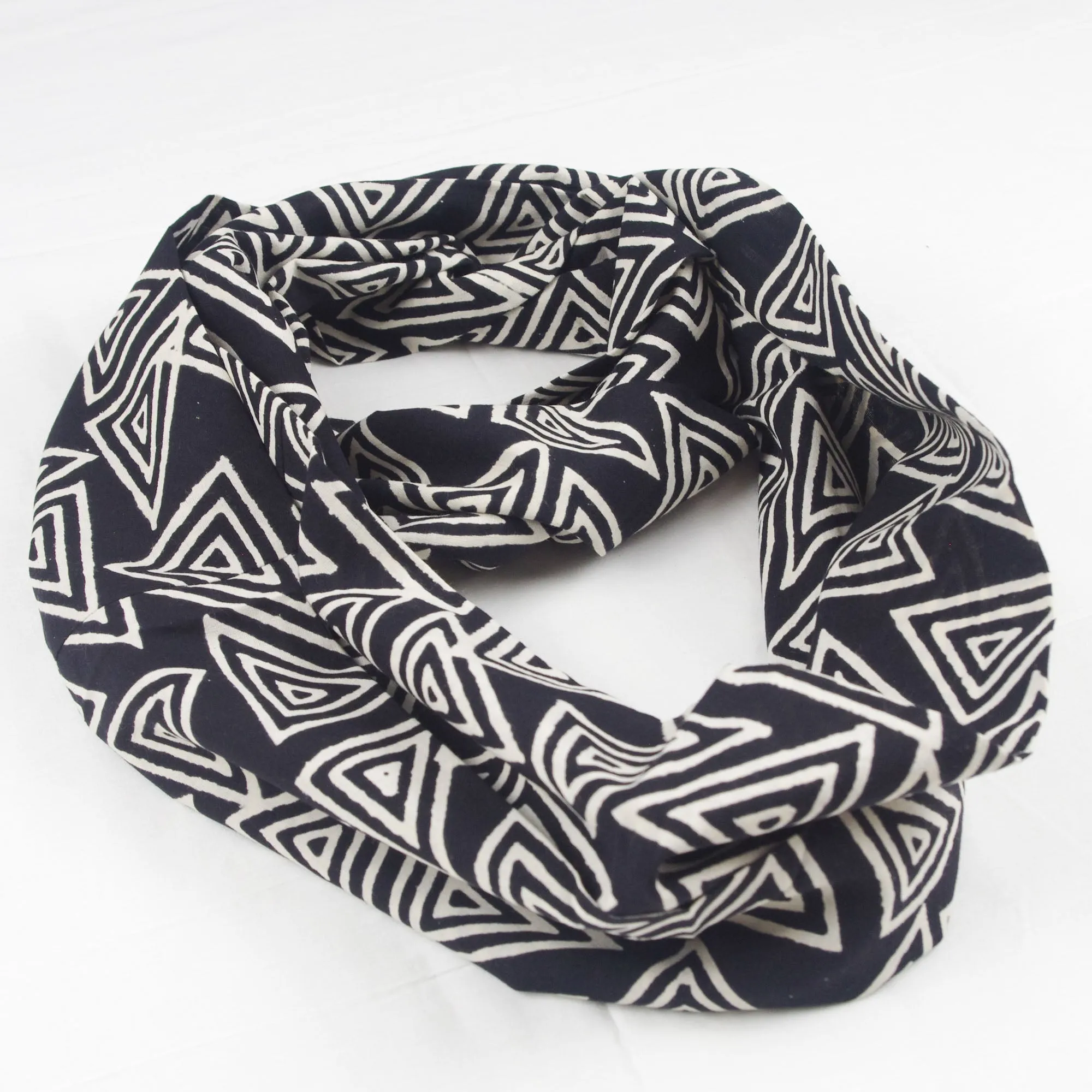 Infinity Scarf In Black Triangles Pattern