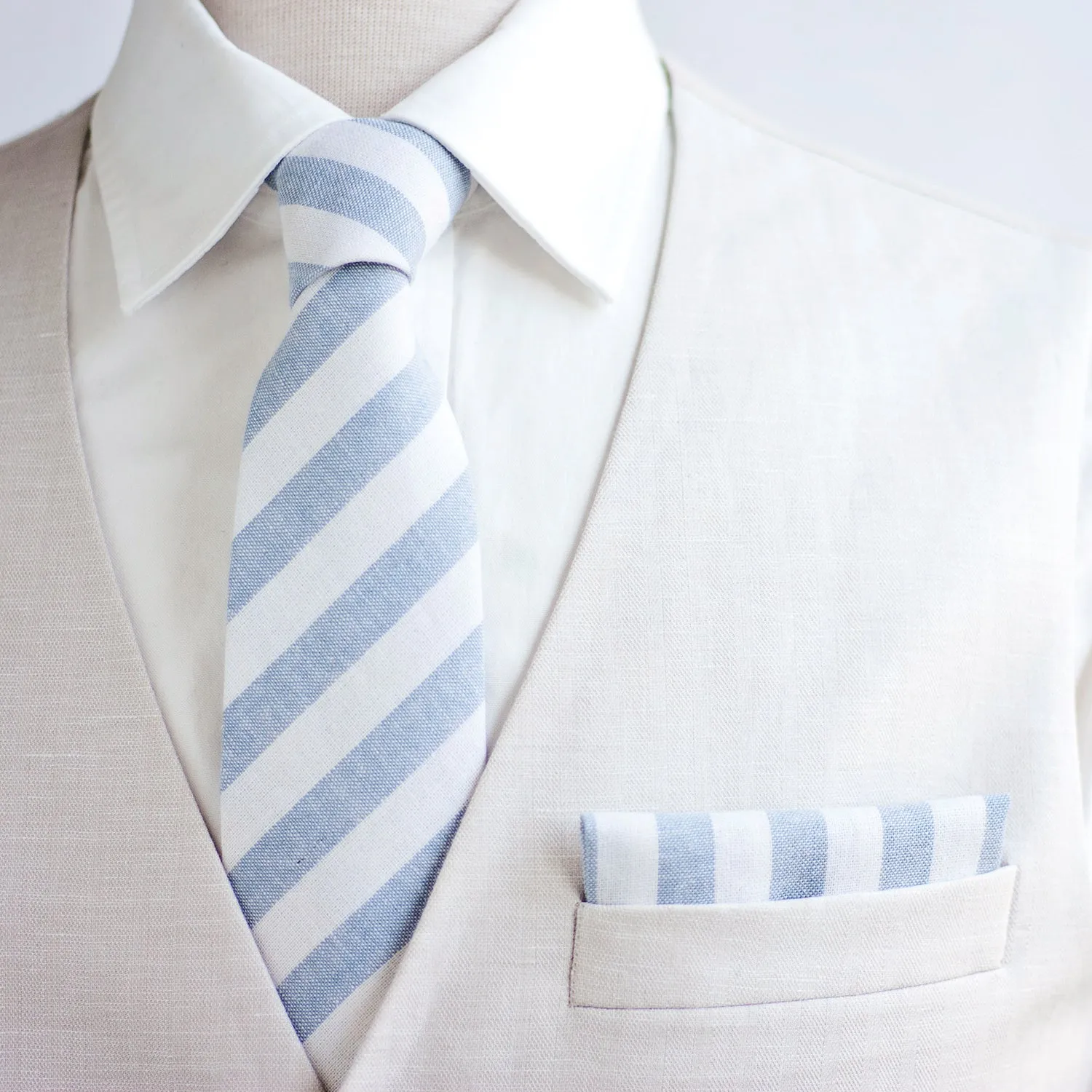 Men's Pocket Square / Wide Chambray Linen Stripe