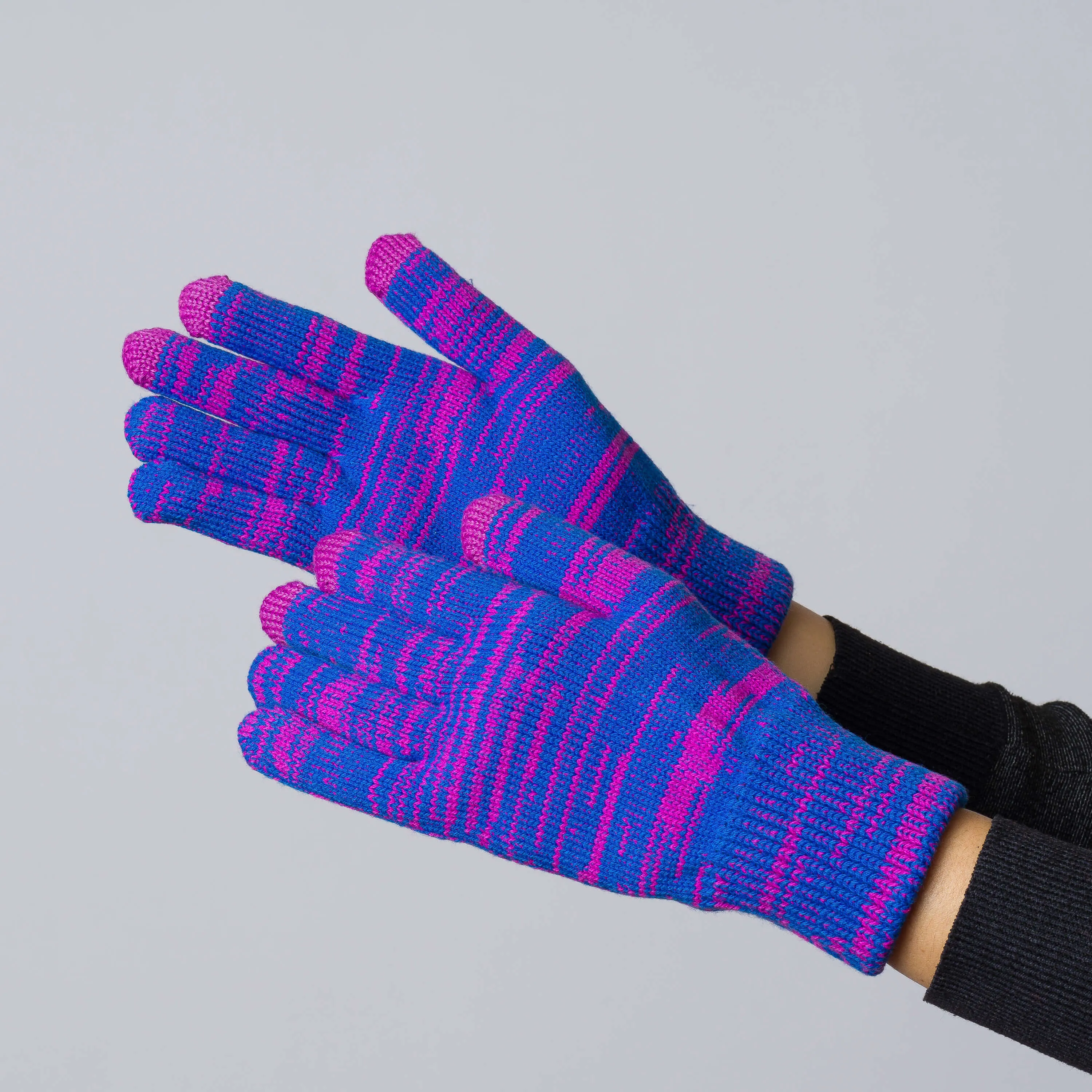 Twist Knit Touchscreen Gloves